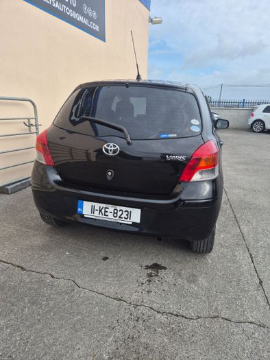 Toyota Vitz 2011