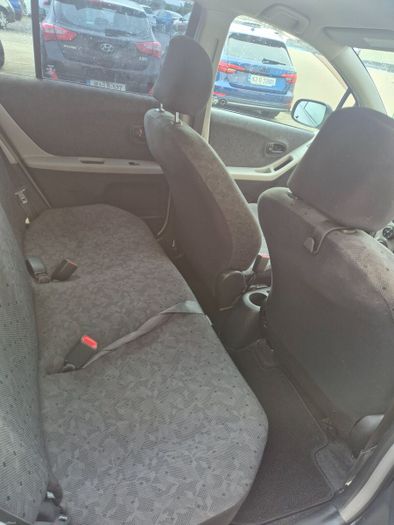 Toyota Vitz 2011