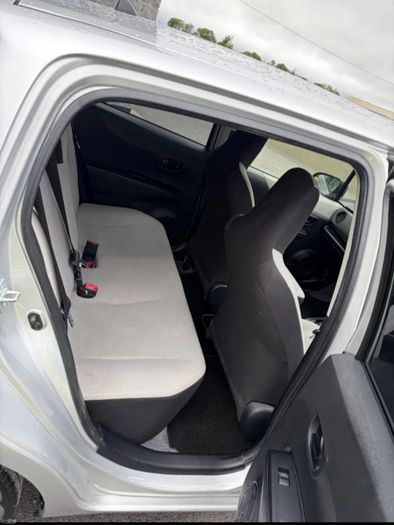 Toyota Vitz 2014