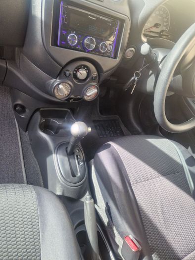 Nissan March 2013