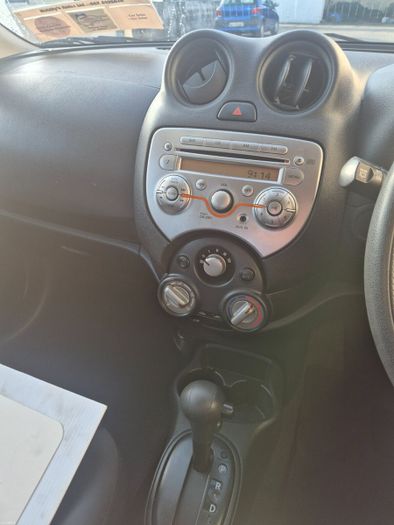 Nissan March 2012