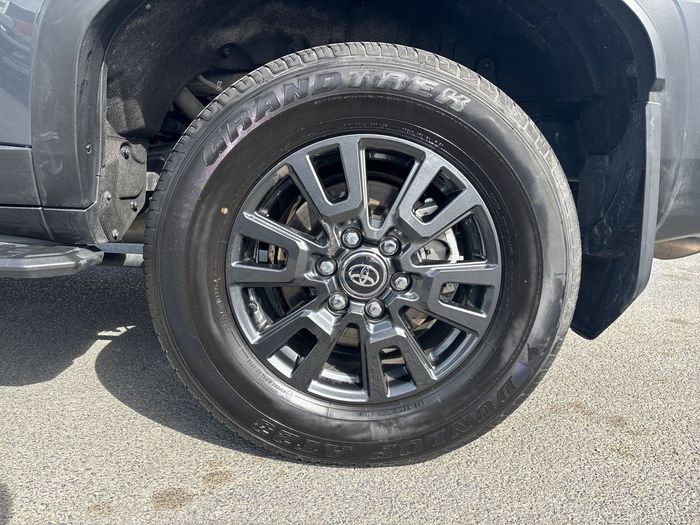 Toyota Landcruiser 2025