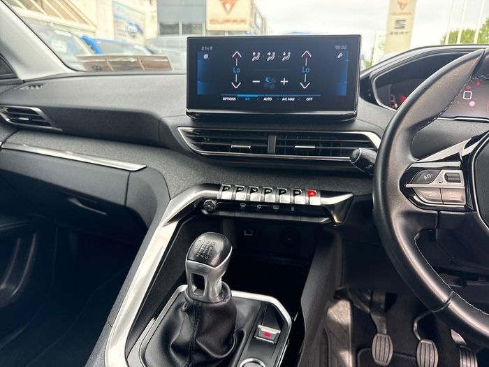 Peugeot 3008 2021