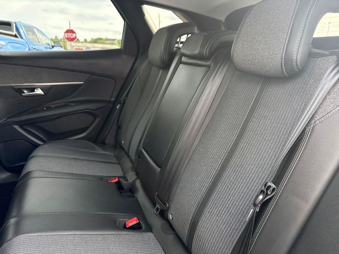 Peugeot 3008 2021