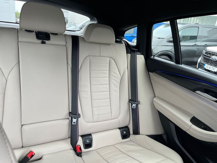 BMW X4 2023