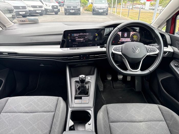 Volkswagen Golf 2024