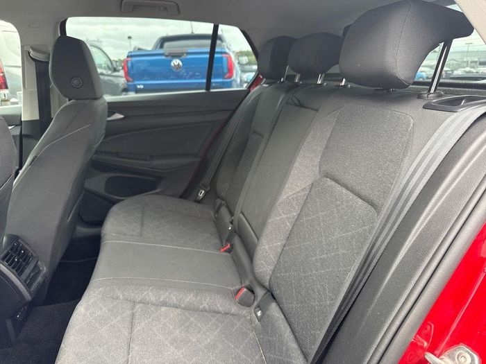 Volkswagen Golf 2024
