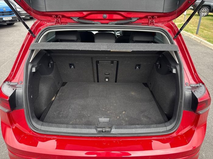 Volkswagen Golf 2024