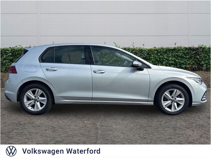 Volkswagen Golf 2024