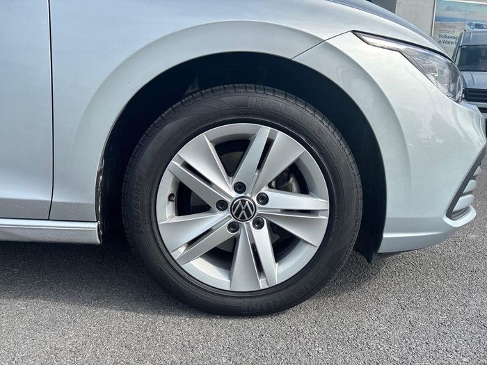 Volkswagen Golf 2024