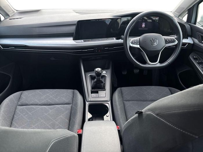 Volkswagen Golf 2024