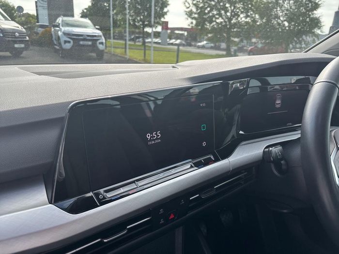 Volkswagen Golf 2024