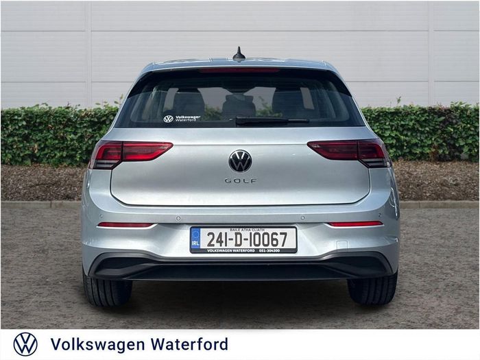 Volkswagen Golf 2024
