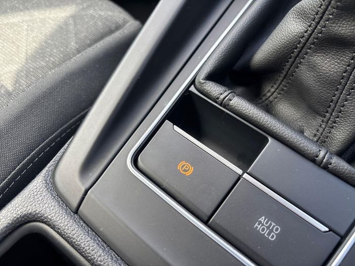 Volkswagen Golf 2024