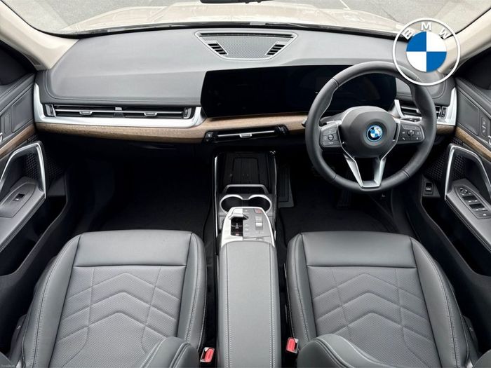 BMW iX1 2026