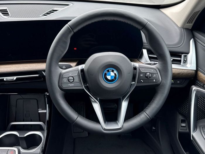 BMW iX1 2026