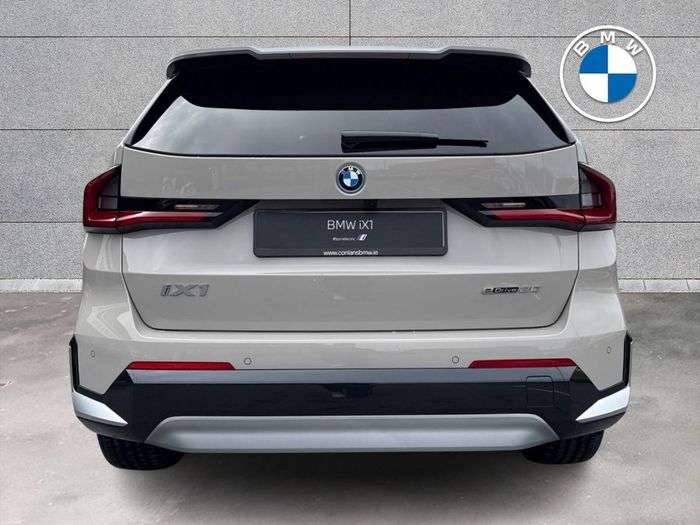 BMW iX1 2026