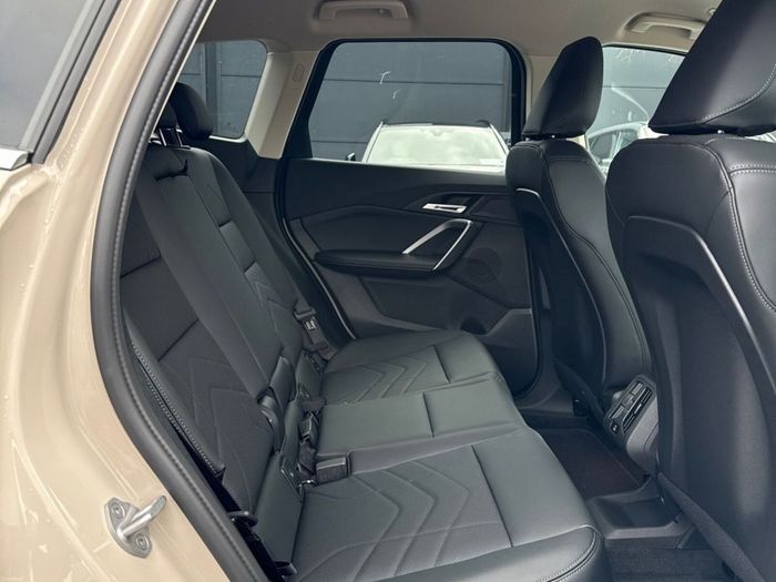 BMW iX1 2026