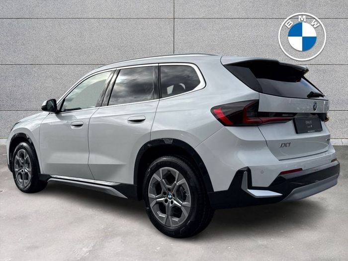 BMW iX1 2026