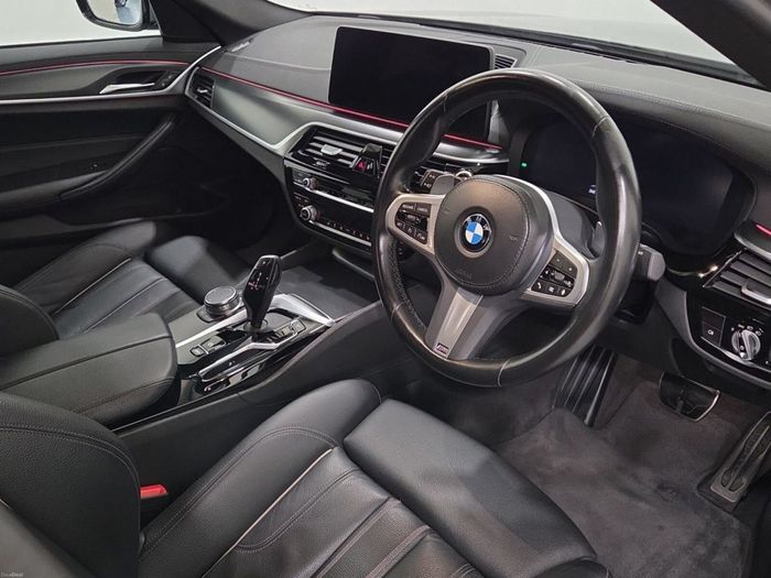 BMW 5 Series 2023
