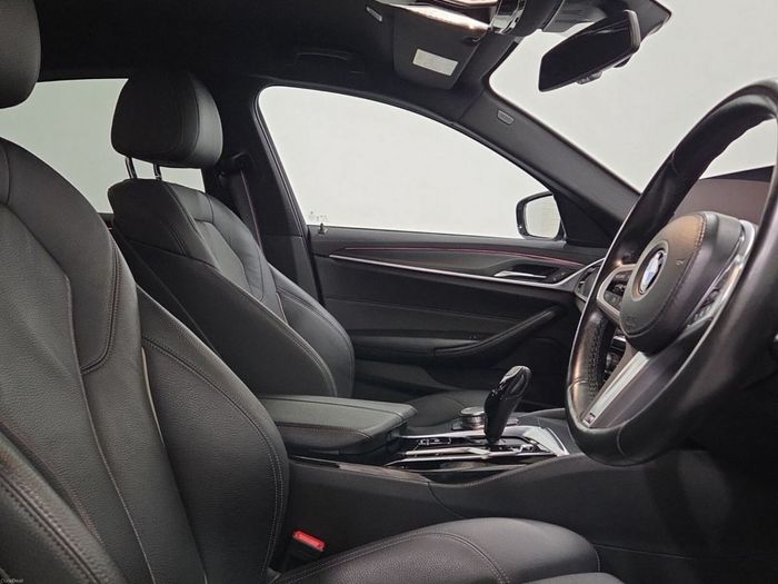 BMW 5 Series 2023