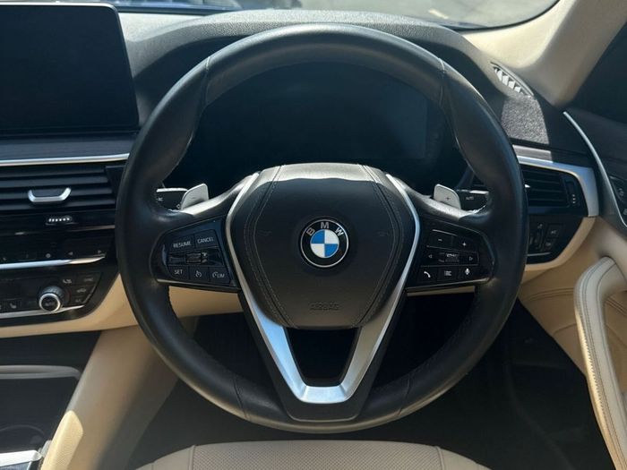 BMW 5 Series 2023
