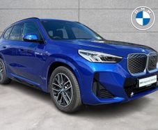 BMW iX1 2025