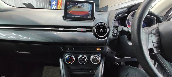 Mazda Demio 2016