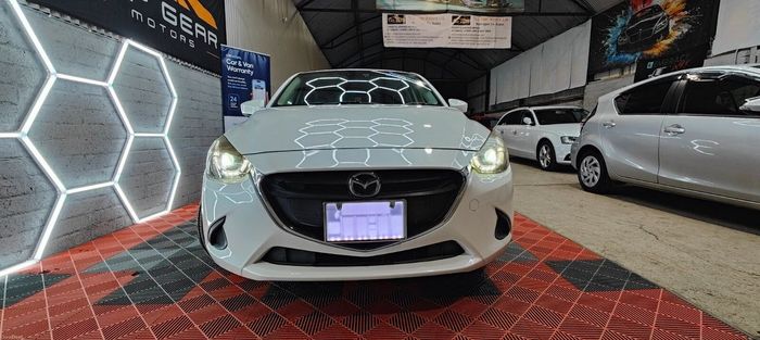Mazda Demio 2016