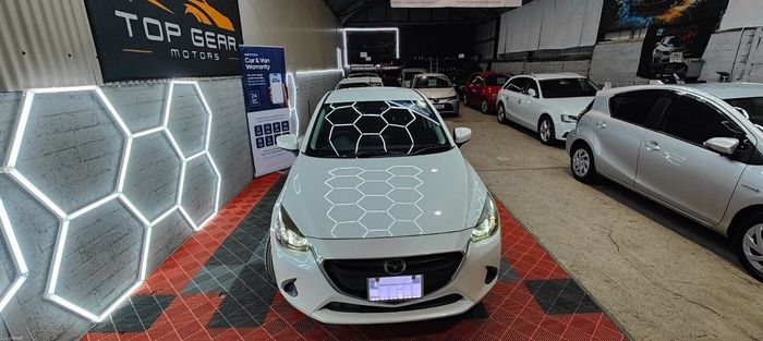 Mazda Demio 2016