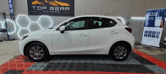 Mazda Demio 2016