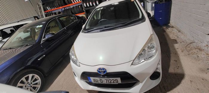 Toyota Aqua 2016