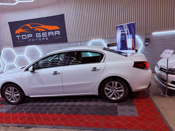 Peugeot 508  2015
