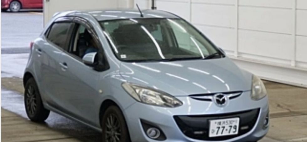 Mazda Demio 2013