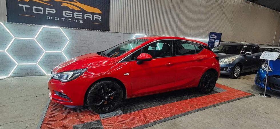 Opel Astra 2016