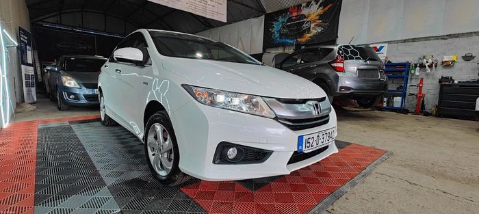 Honda Grace 2015