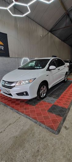 Honda Grace 2015