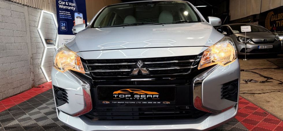 Mitsubishi Mirage 2023