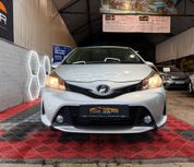 Toyota Vitz 2015
