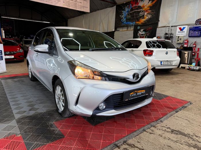 Toyota Vitz 2015
