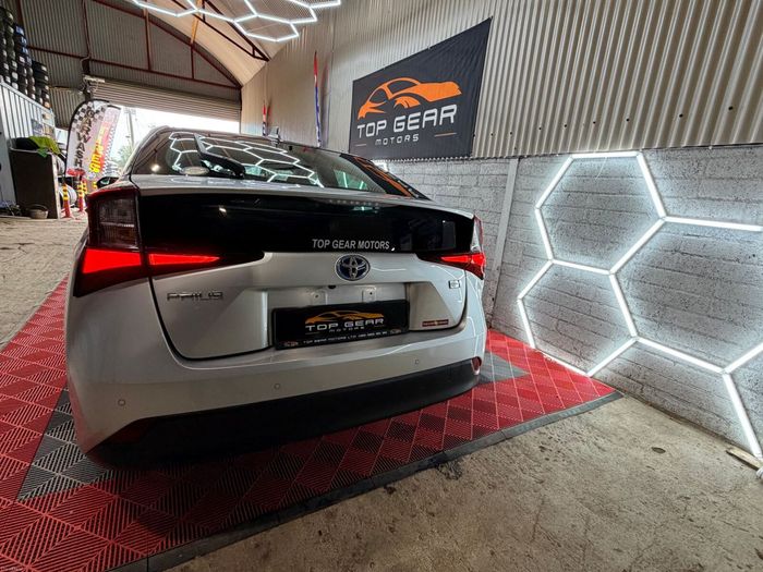 Toyota Prius 2021