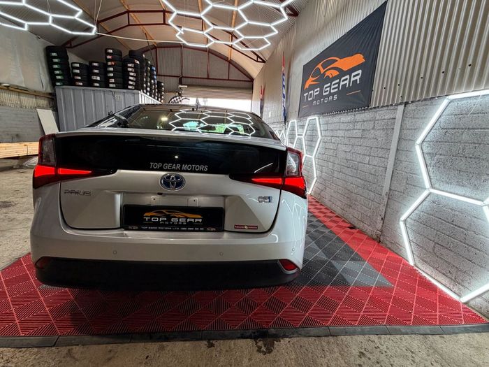 Toyota Prius 2021