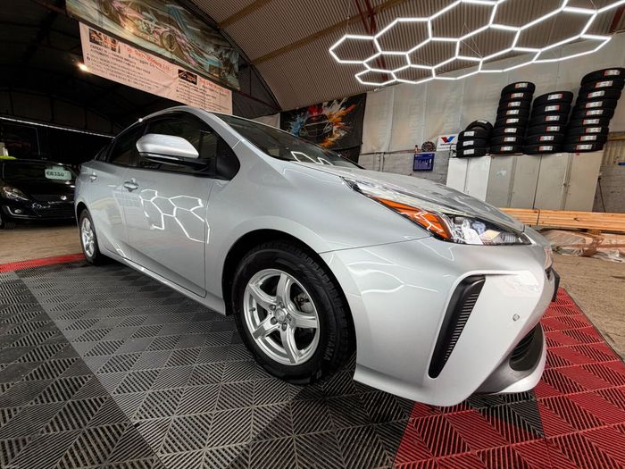 Toyota Prius 2021