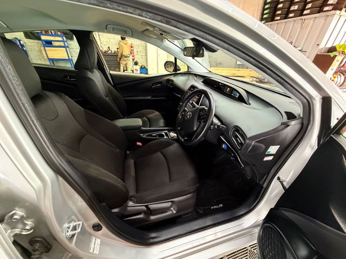 Toyota Prius 2021