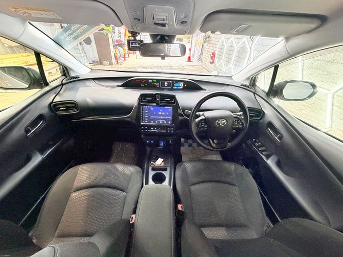 Toyota Prius 2021