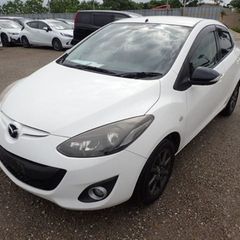 Mazda Demio 2014