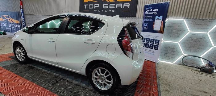 Toyota Aqua 2016