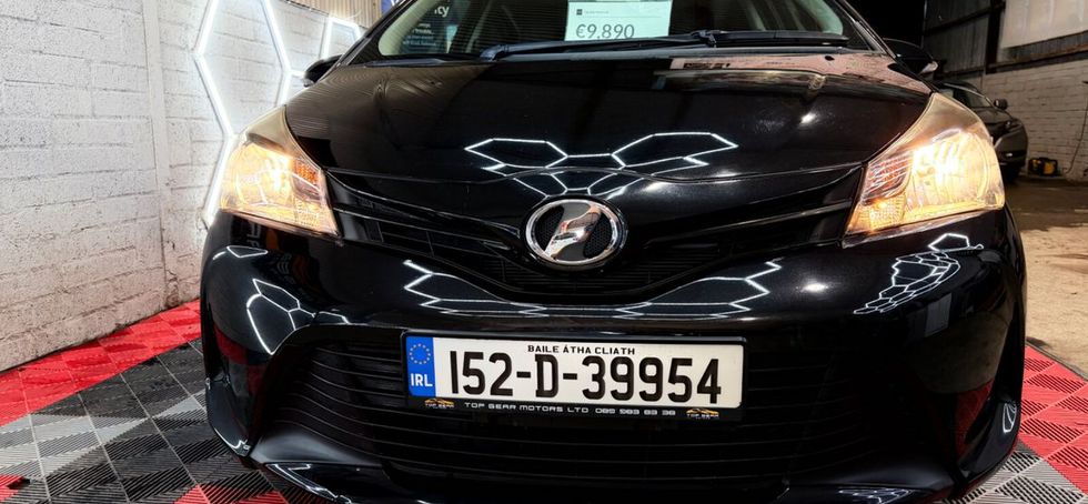 Toyota Vitz 2014