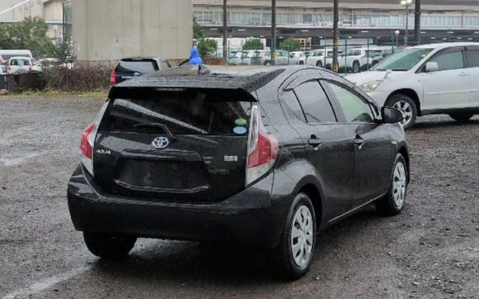 Toyota Aqua 2015