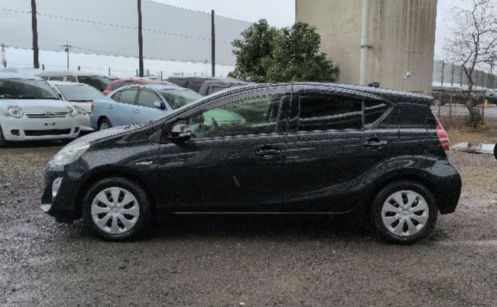 Toyota Aqua 2015